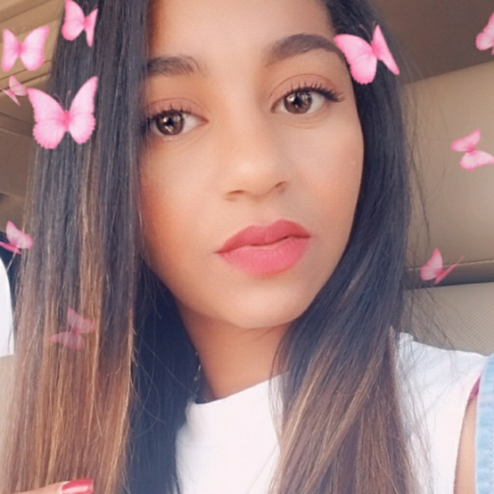 Meet your Posher, Kandi